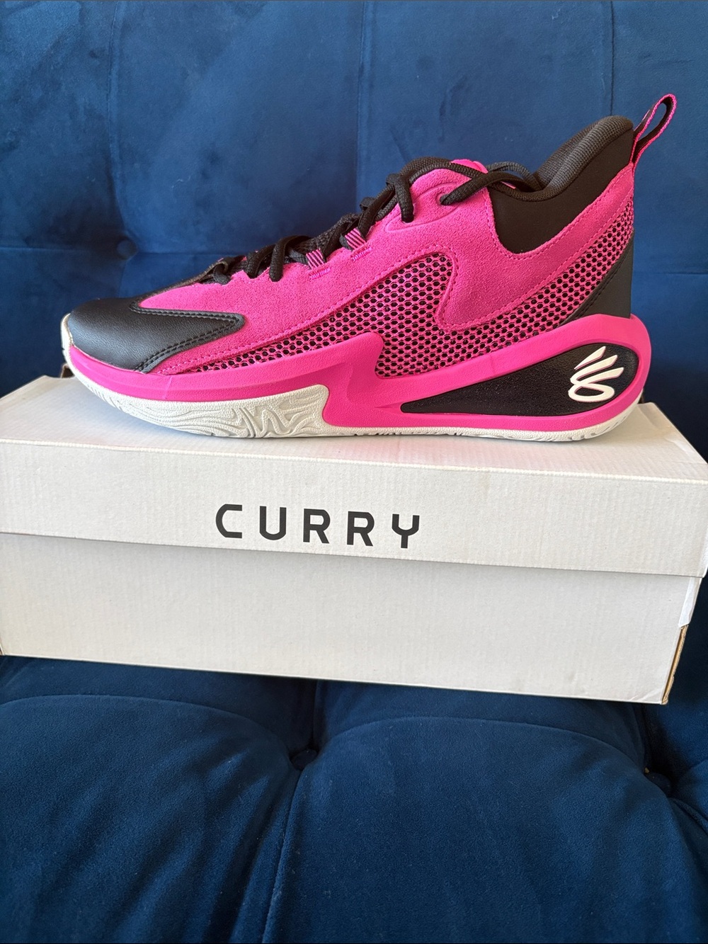 Under Armour Curry Men’s Athletic Shoes in Hot Pink & Black men’s 9.5 women’s 11